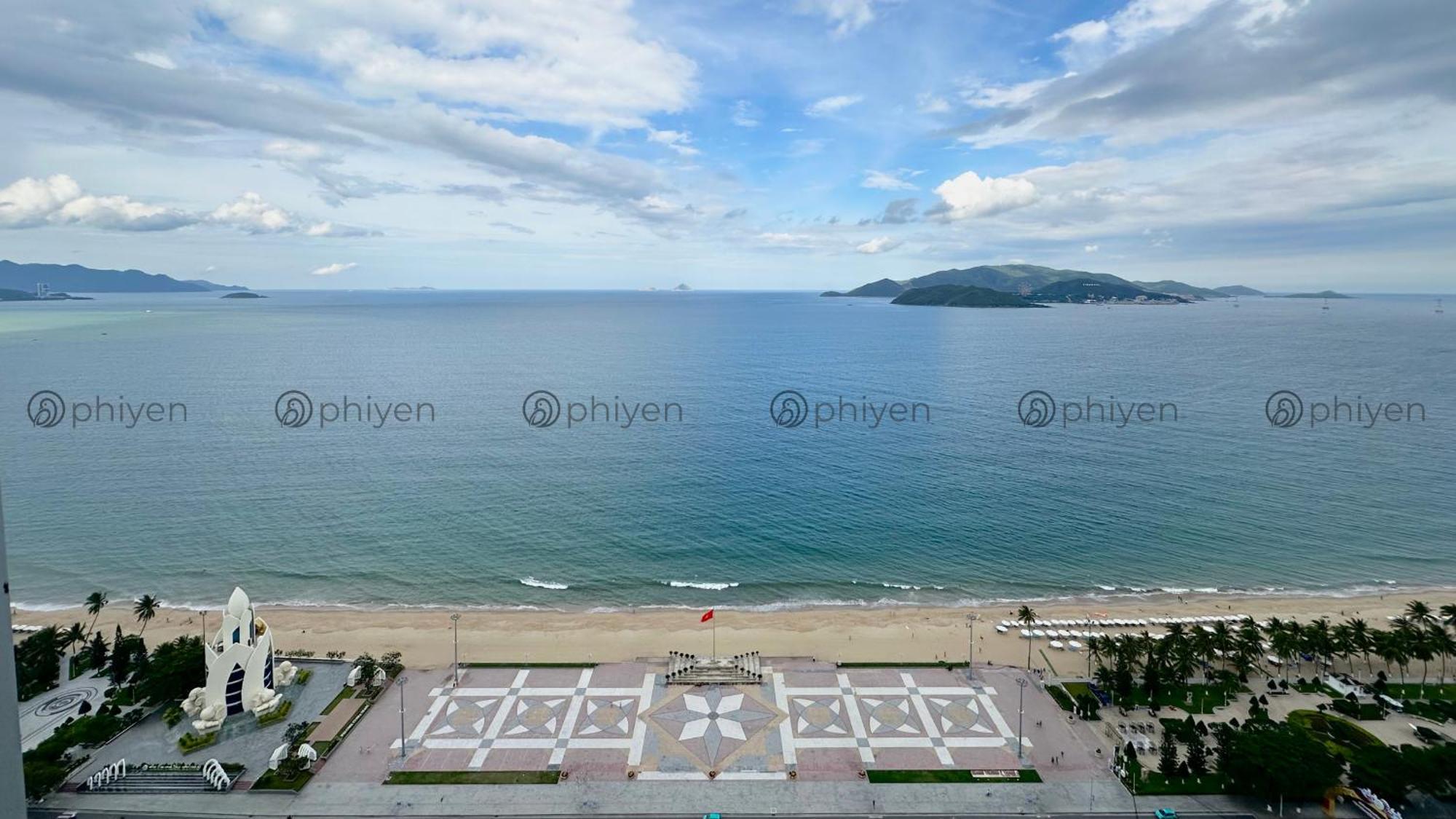 Căn hộ sang trọng đối diện biển và quảng trường Nha Trang Exterior foto